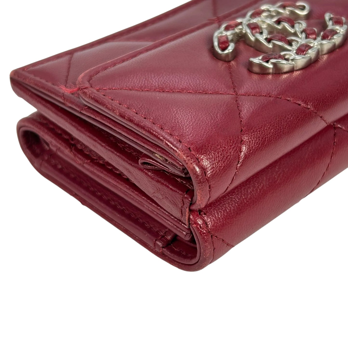 CHANEL Materasse Chanel 19 Compact Wallet - Red