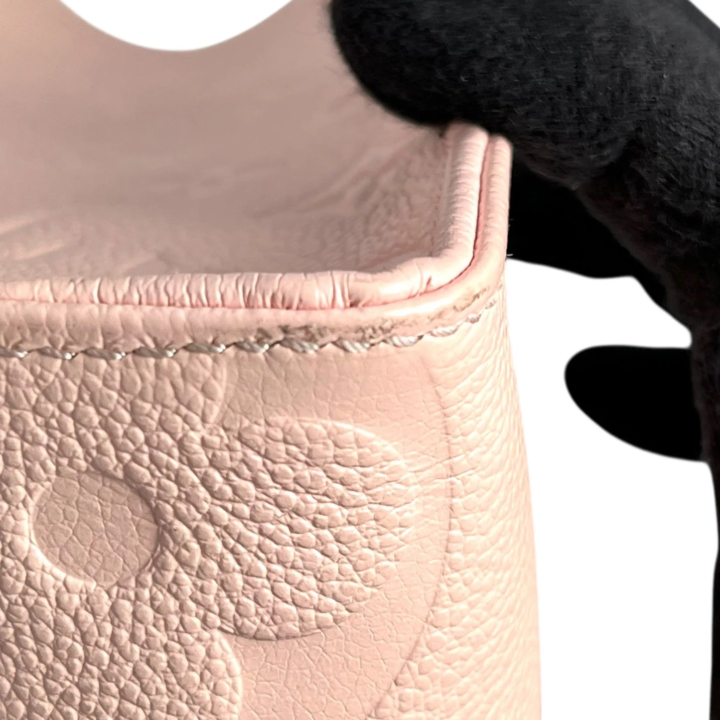 Louis Vuitton On The Go PM Monogram Empreinte - Pink