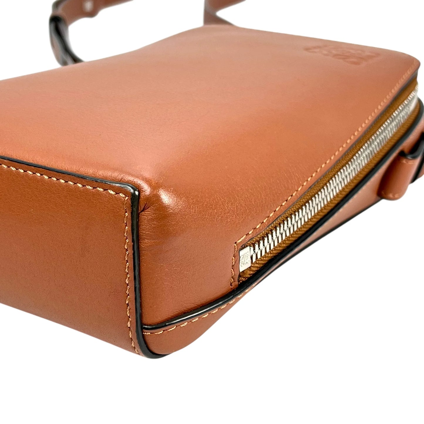 LOEWE Box Shoulder Bag Calfskin - Brown