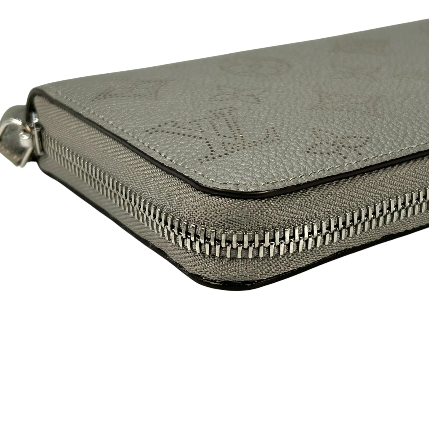 Louis Vuitton Monogram Mahina Long Wallet - Silver