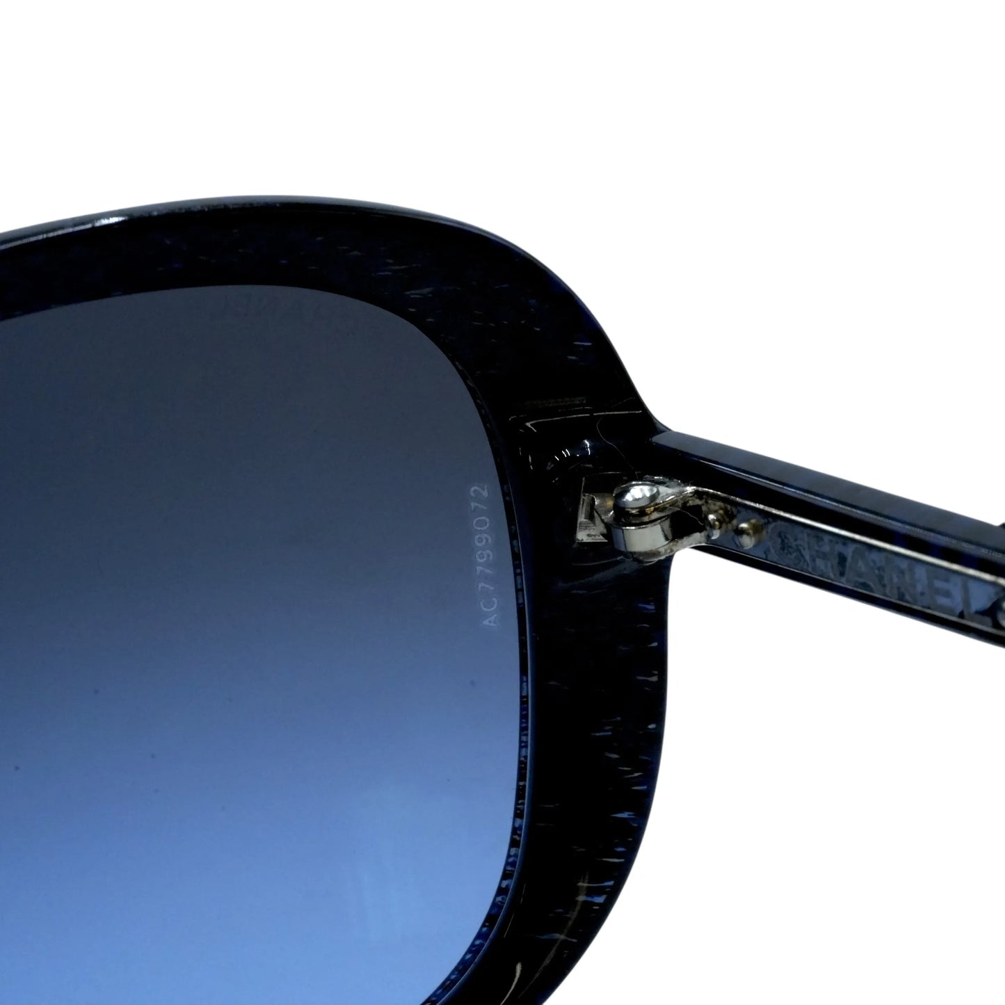 CHANEL CC Logo Blue Frame Sunglasses - Blue - 34485