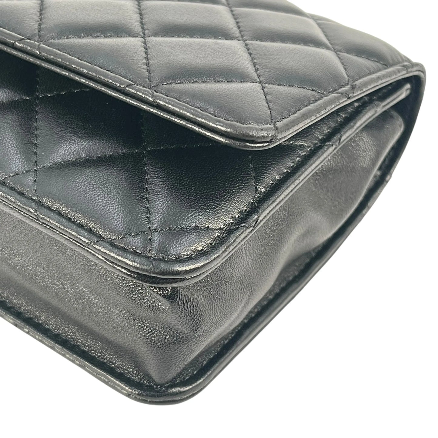 CHANEL Matelasse Lamskin Chain Wallet - Black