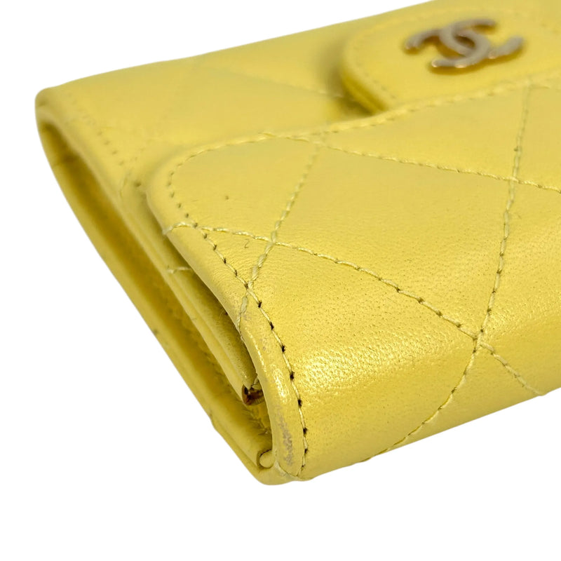 CHANEL Matelasse Classic Flap Lambskin Coin Case - Yellow