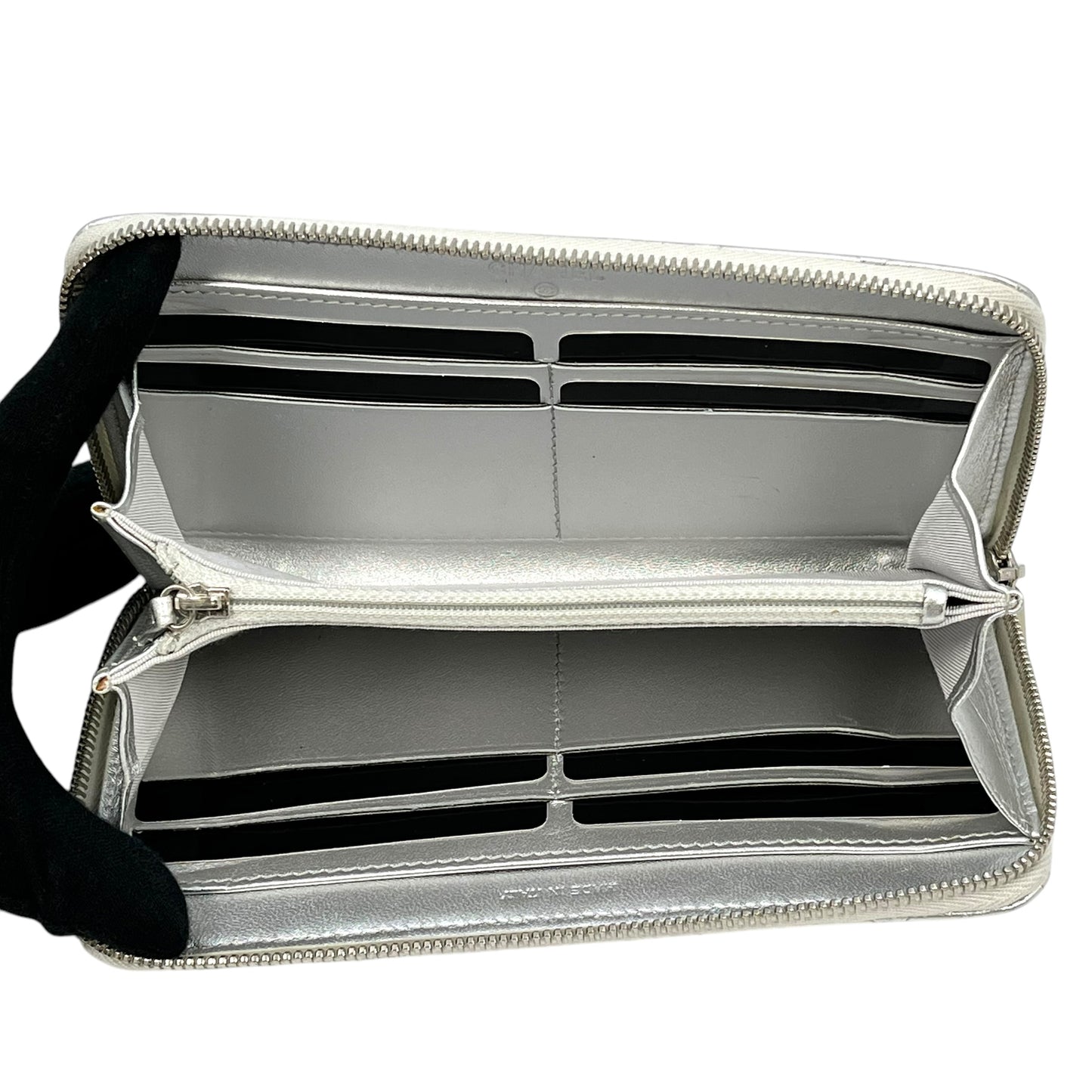 CHANEL Matlass Round Zipper Cocomark Silver