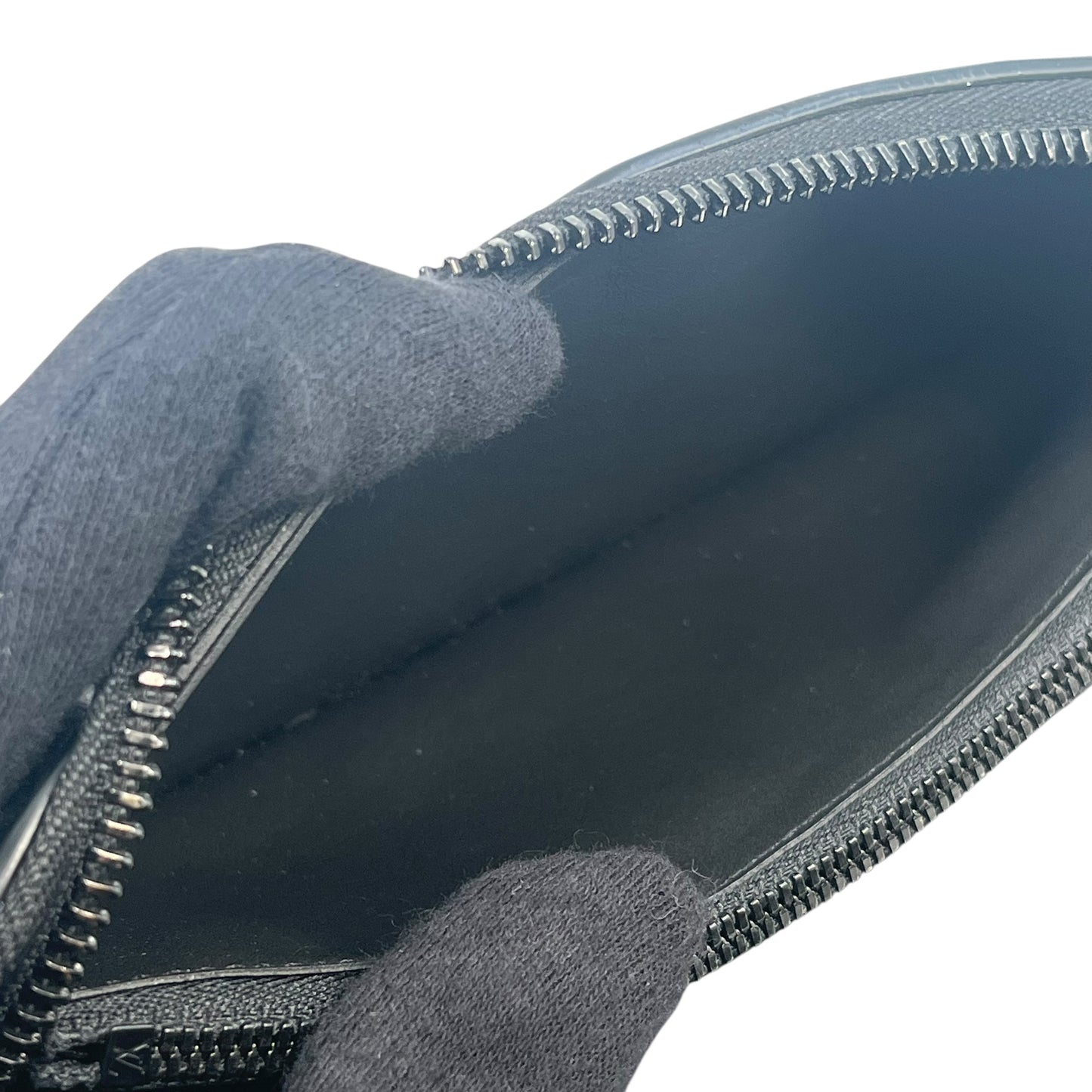 Louis Vuitton Zippy Long Wallet Vertical - Black