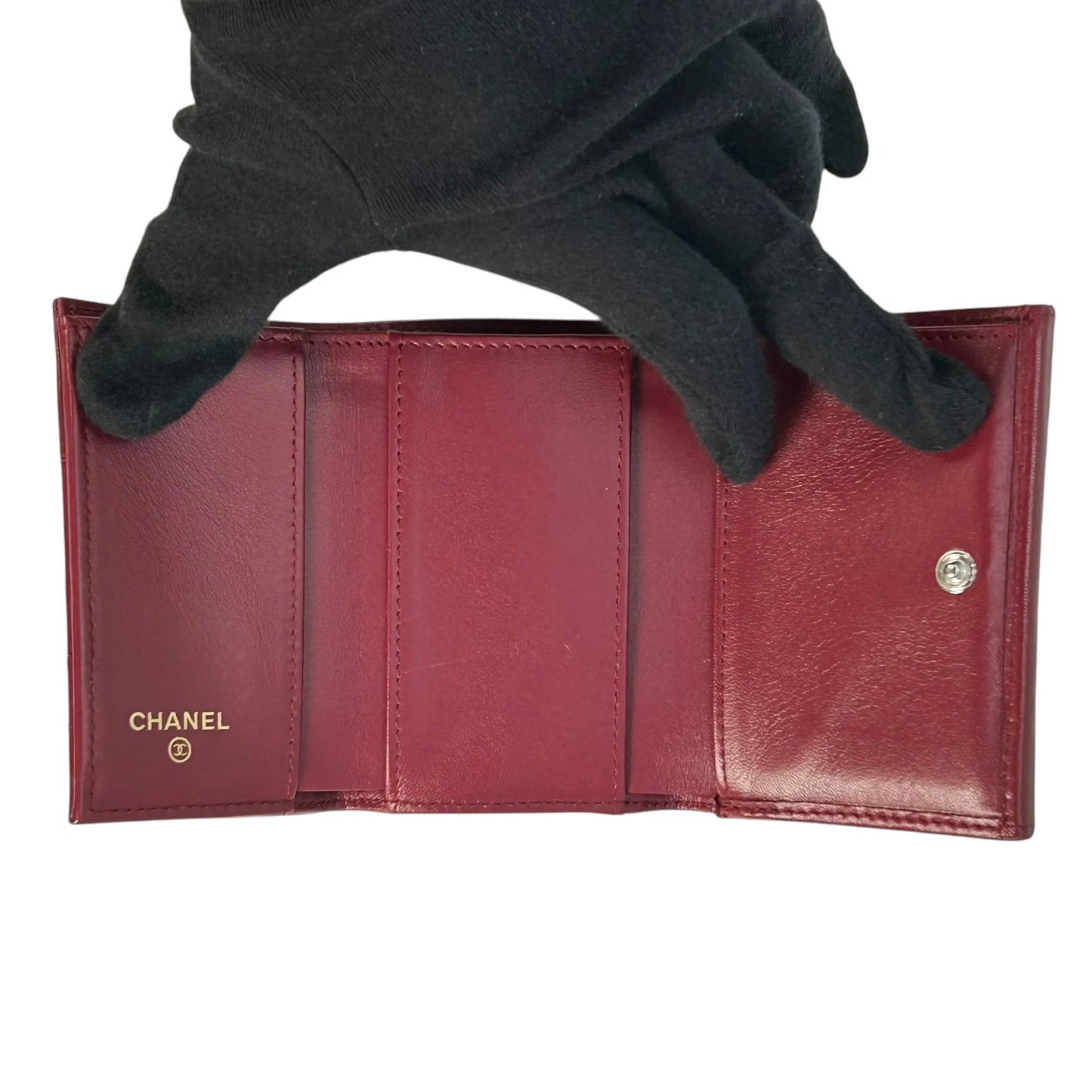 CHANEL Materasse Chanel 19 Compact Wallet - Red