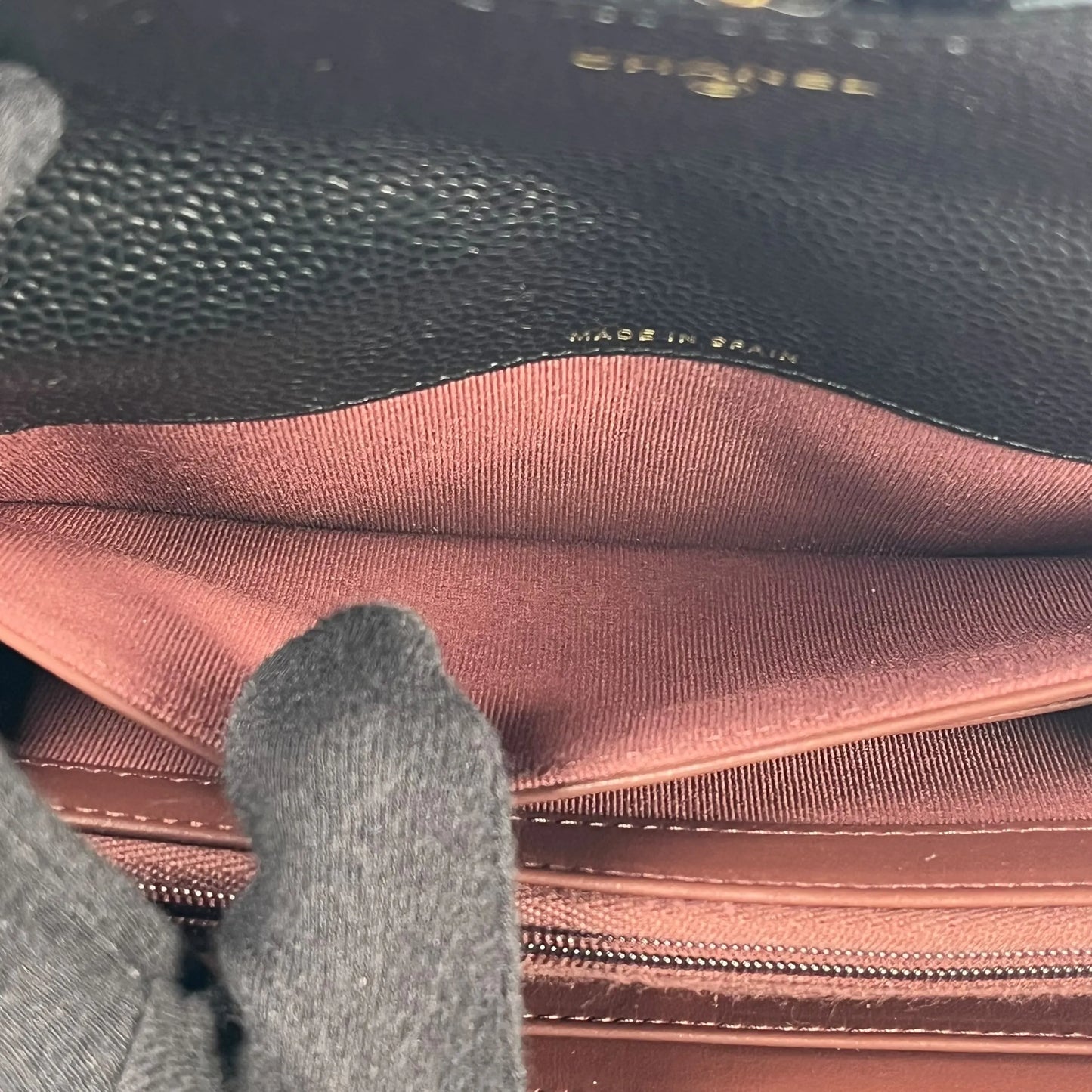 CHANEL Materasse Classic Caviarskin - Black
