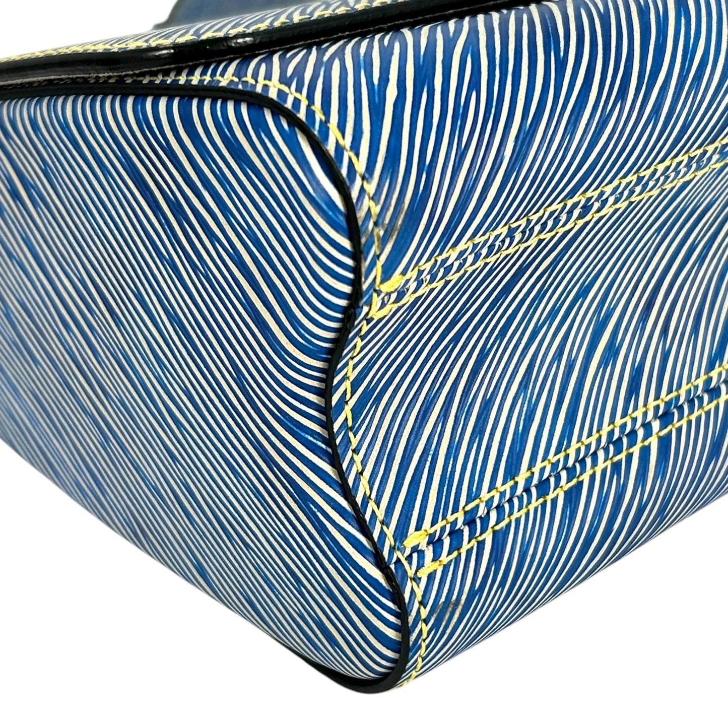 Louis Vuitton Twist MM Epi Leater Light Denim Shoulder Bag - Blue