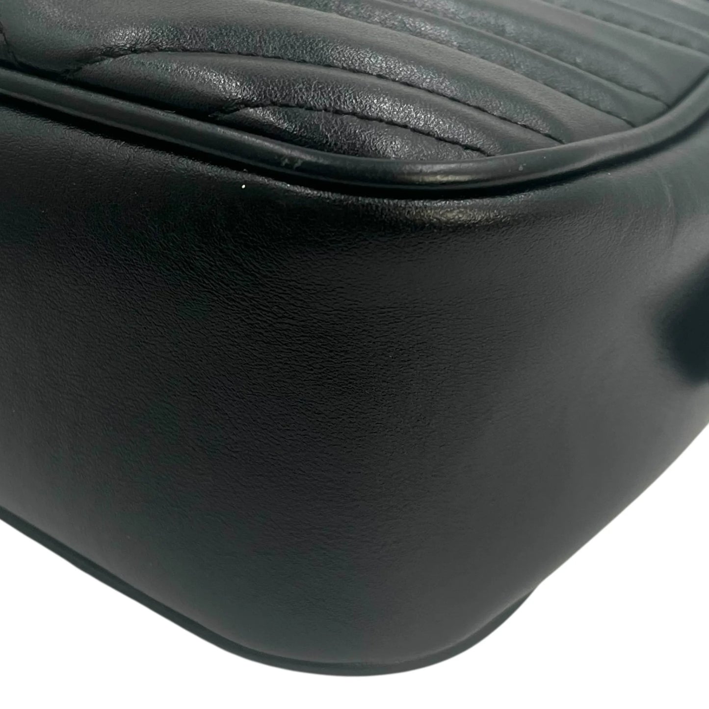 GUCCI GG Marmont Leather Shoulder Bag - Black