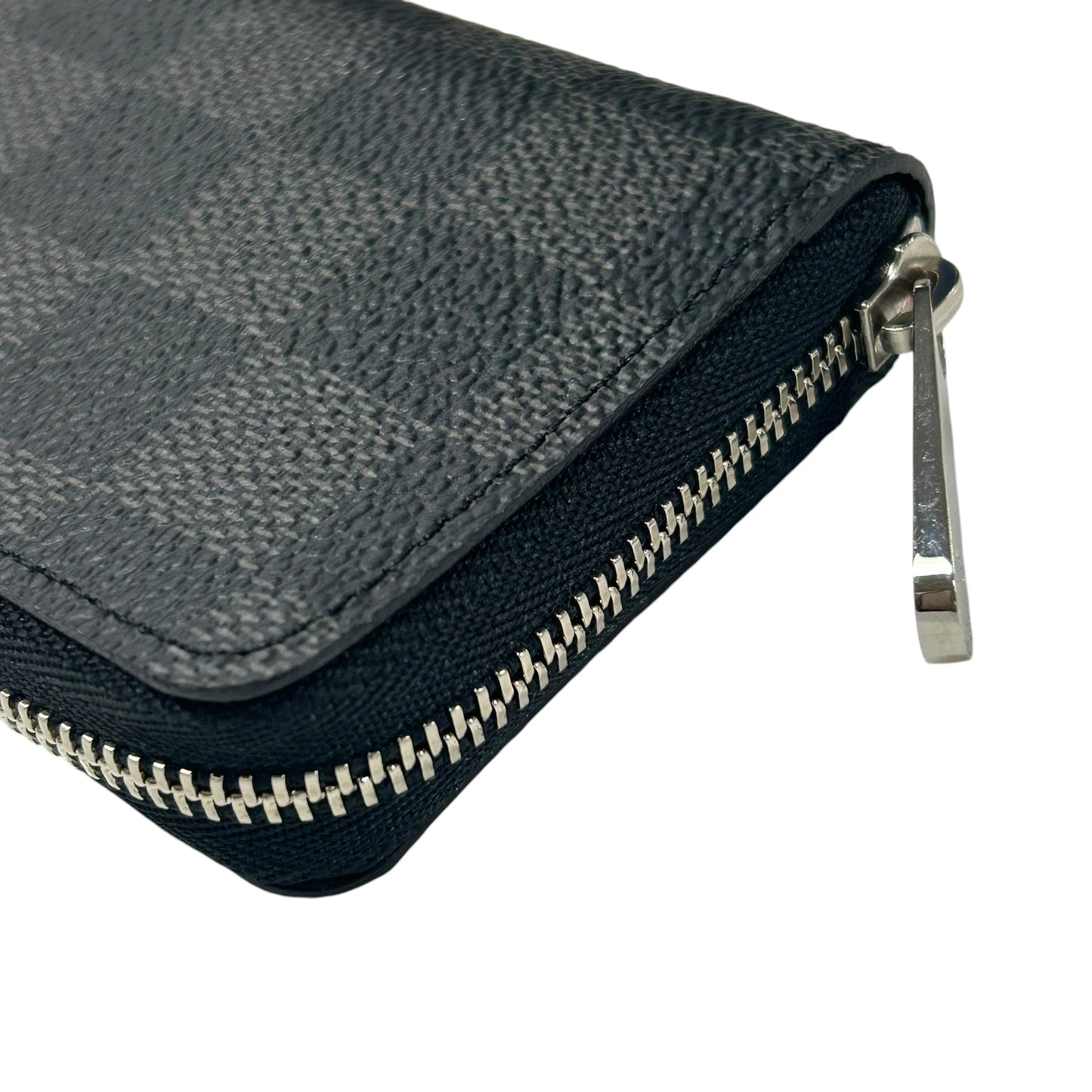 Louis Vuitton zippy Coin Puese