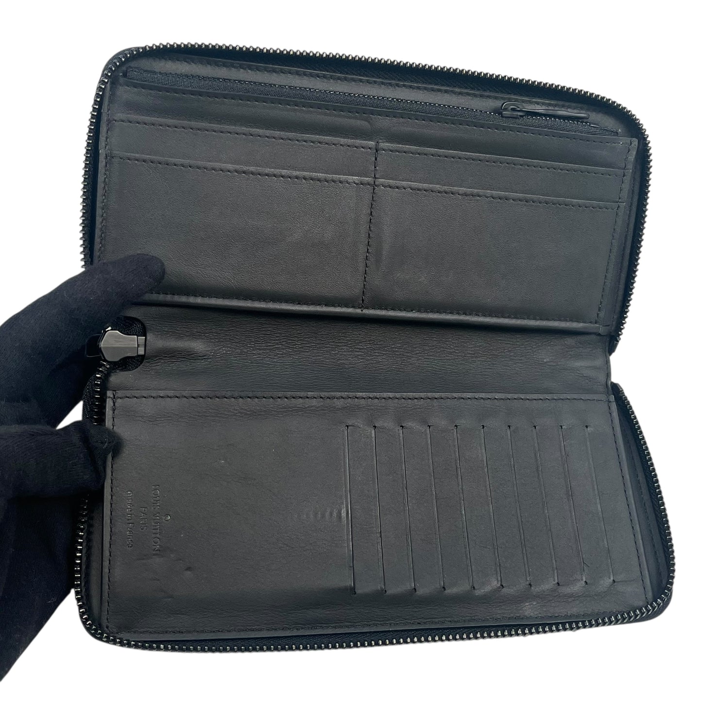 Louis Vuitton Zippy Long Wallet Vertical - Black