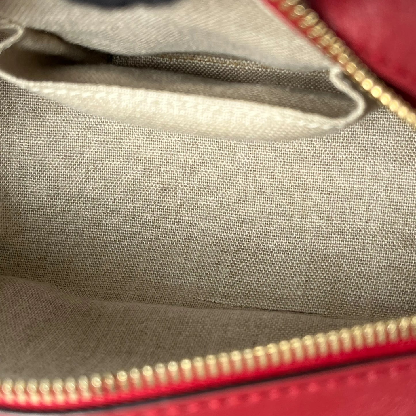 GUCCI Micro Guccissima Hand Bag - Red