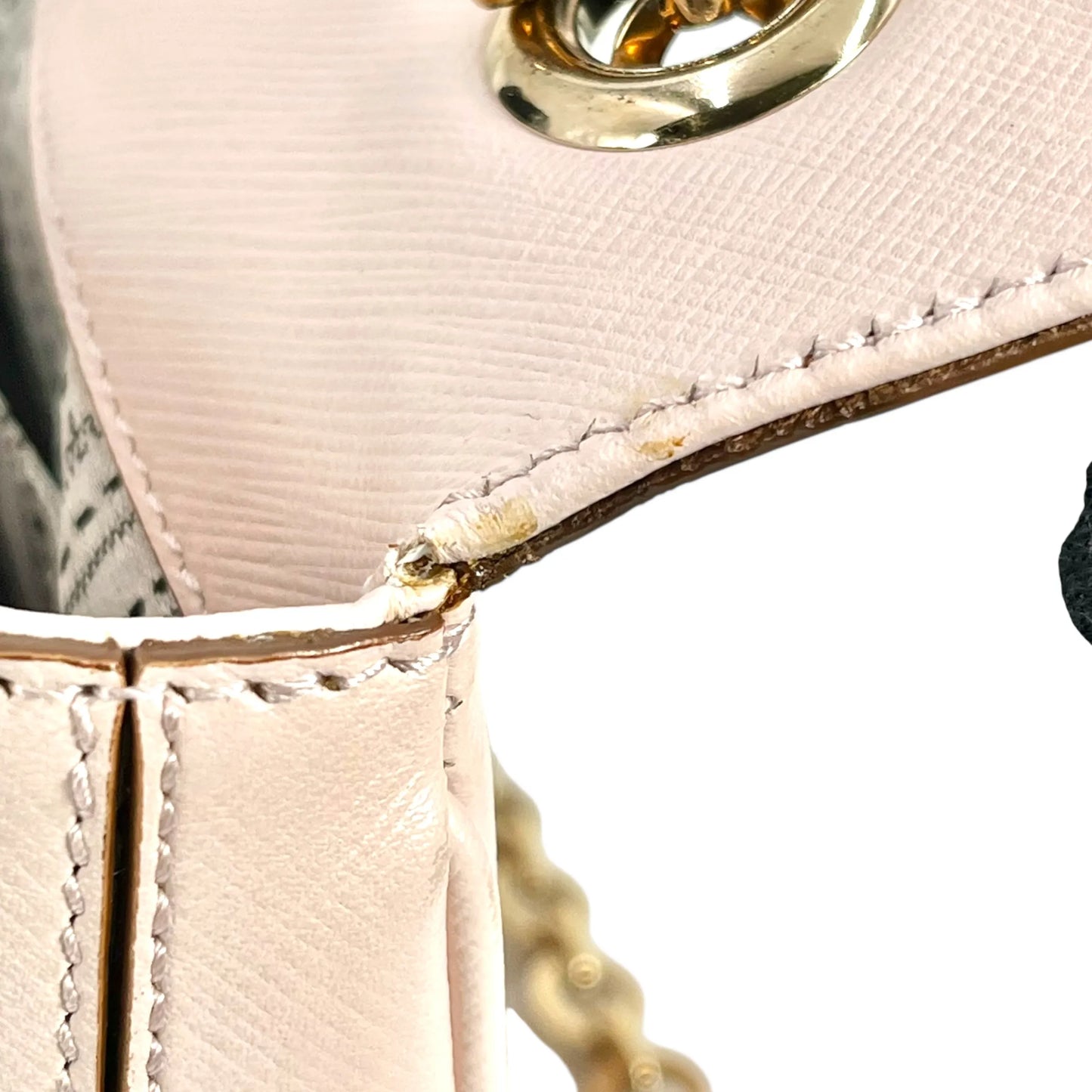 Ferragamo Gancini Hand Bag - Pink