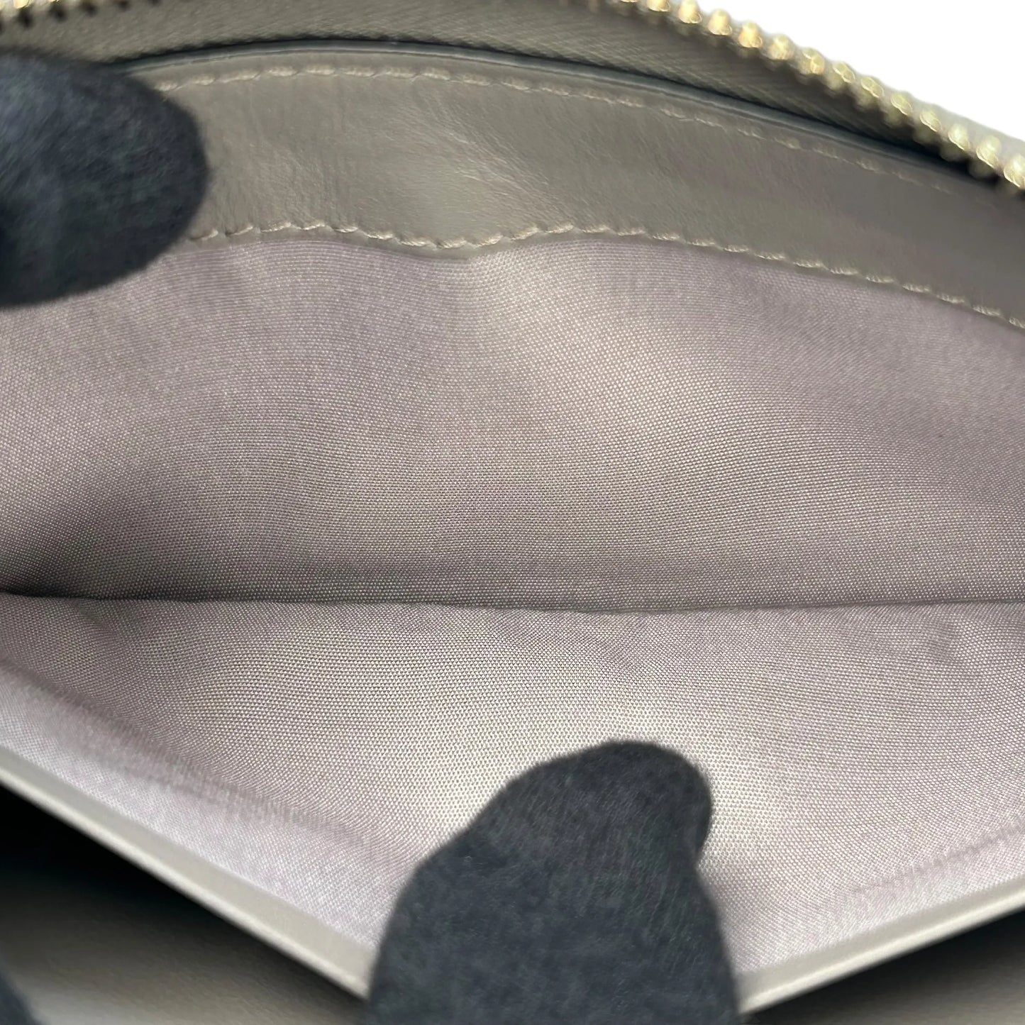 Valentino Rockstud Round Fastener Long Wallet - Gray