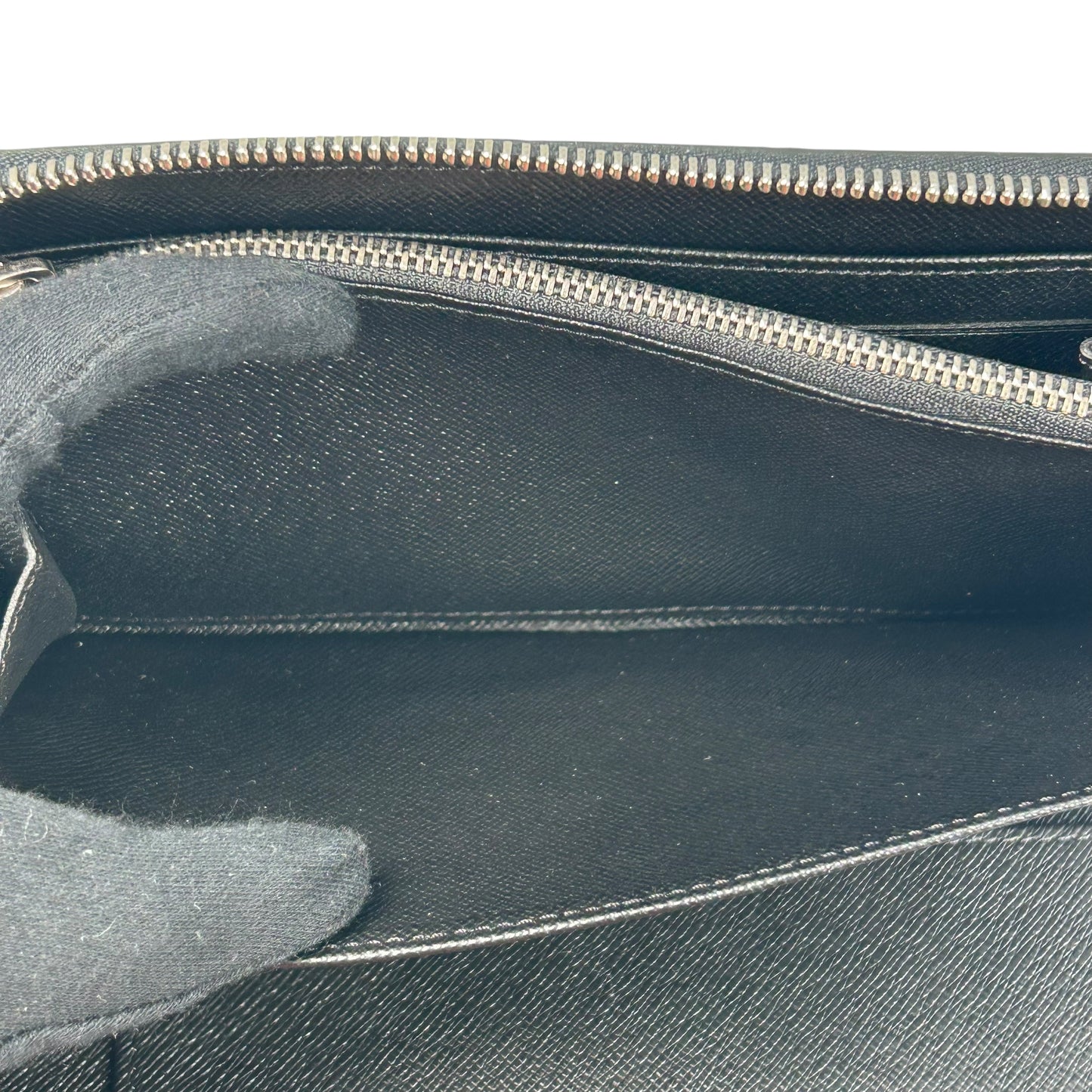 Louis Vuitton Zippy organizer