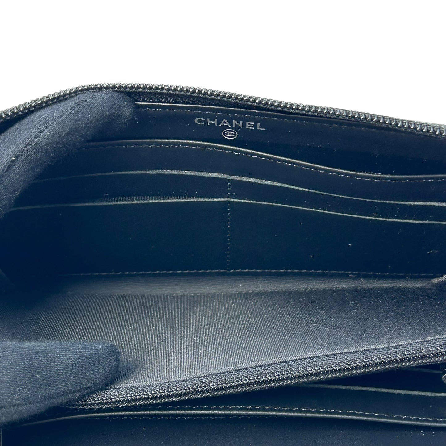CHANEL Cocomark Caviar skin Zip longwallet