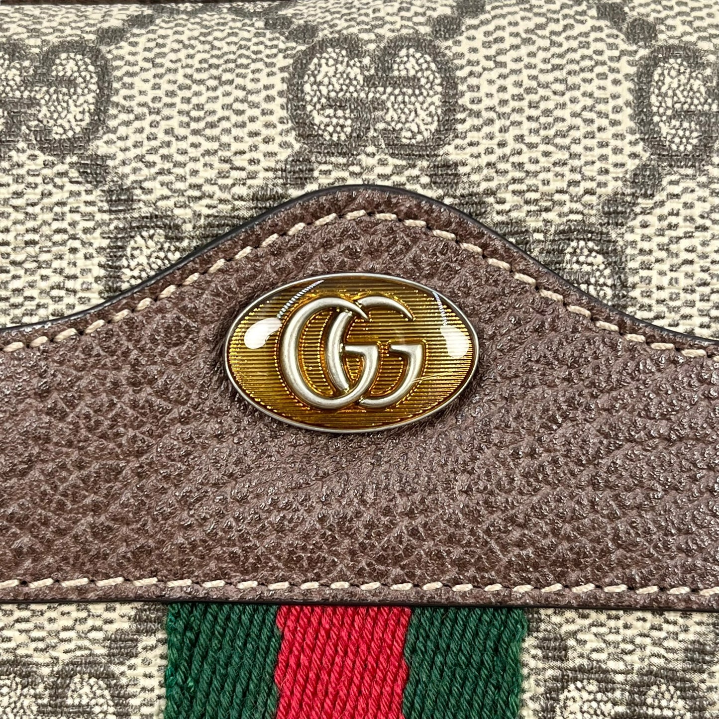 GUCCI GG Supreme Body Bag - Brown