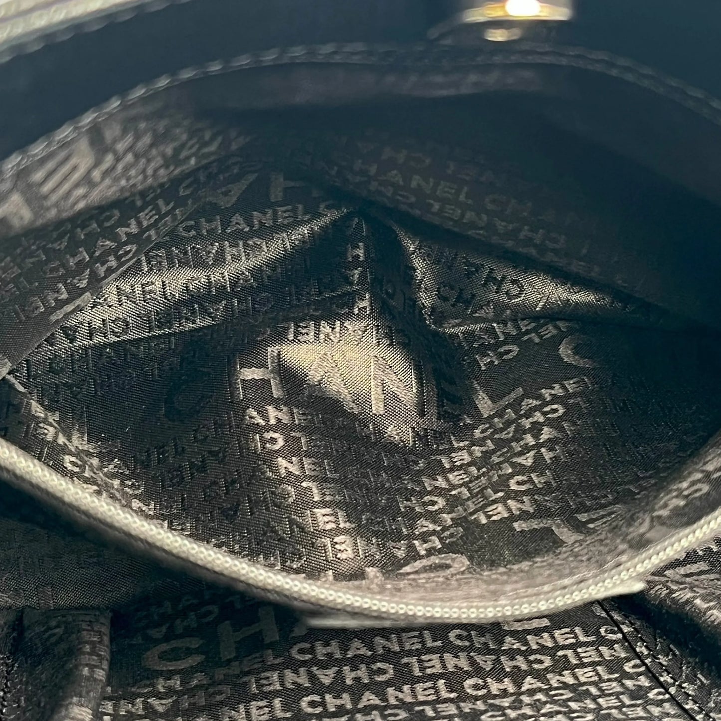 CHANEL Chocolate Bar Tote Bag - Black
