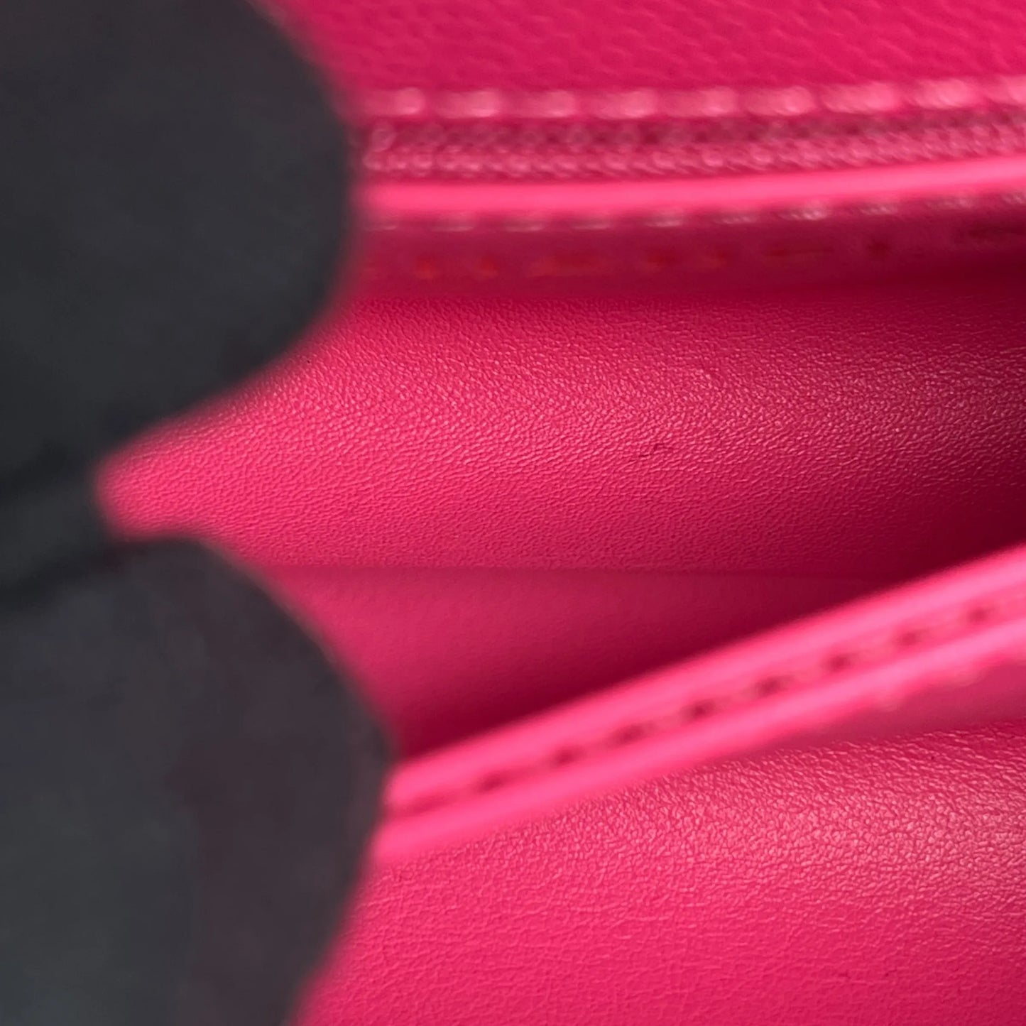 CHANEL Coco Handle 19XXS Caviar Skin Hand Bag - Pink