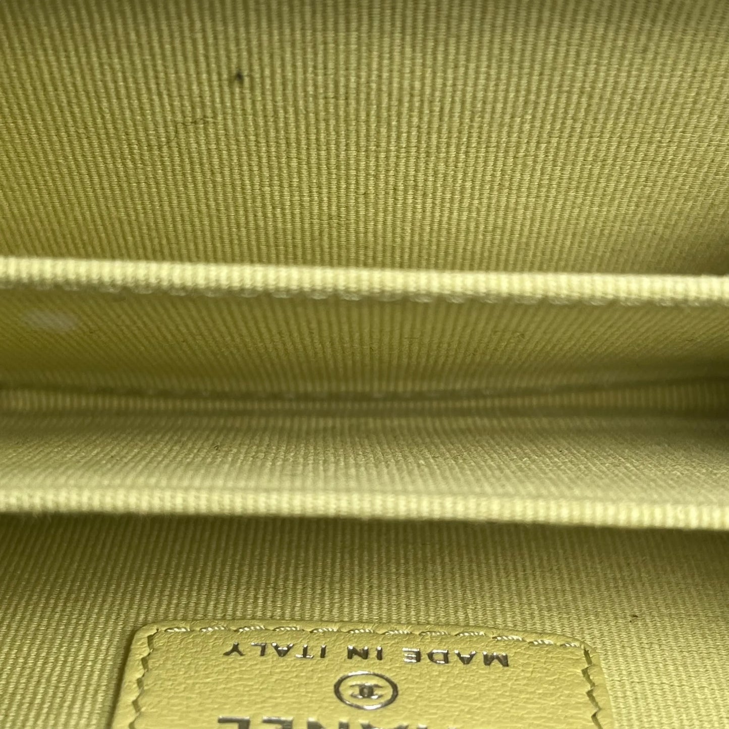 CHANEL Materasse Lambskin Coin Case - Yellow