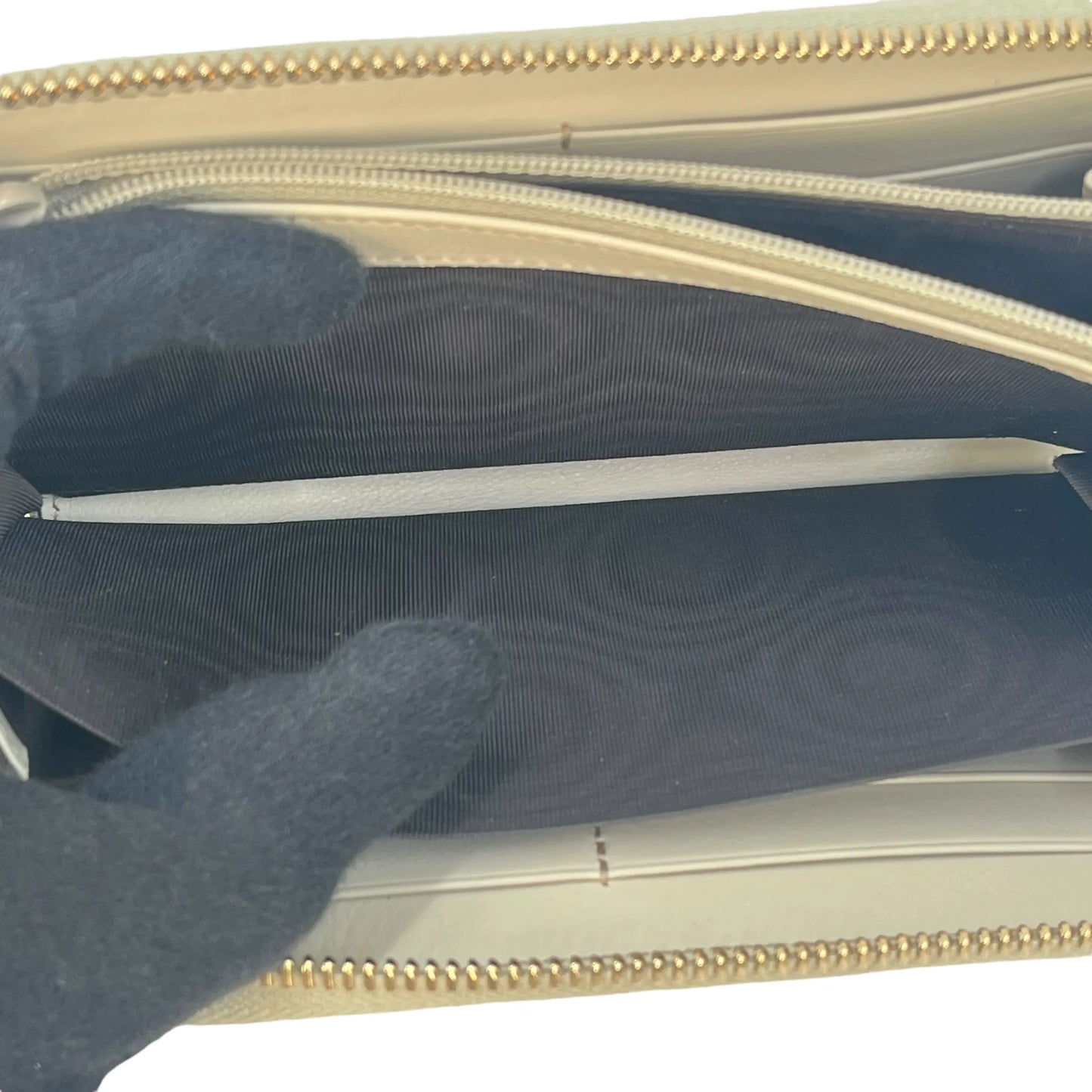 GUCCI Round Zipper Long Wallet - Beige