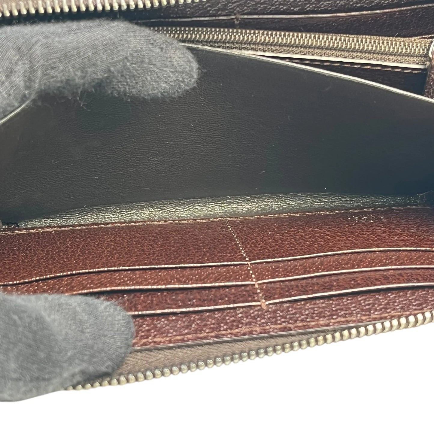 GUCCI Guccissima Round Zipper Long Wallet - Brown
