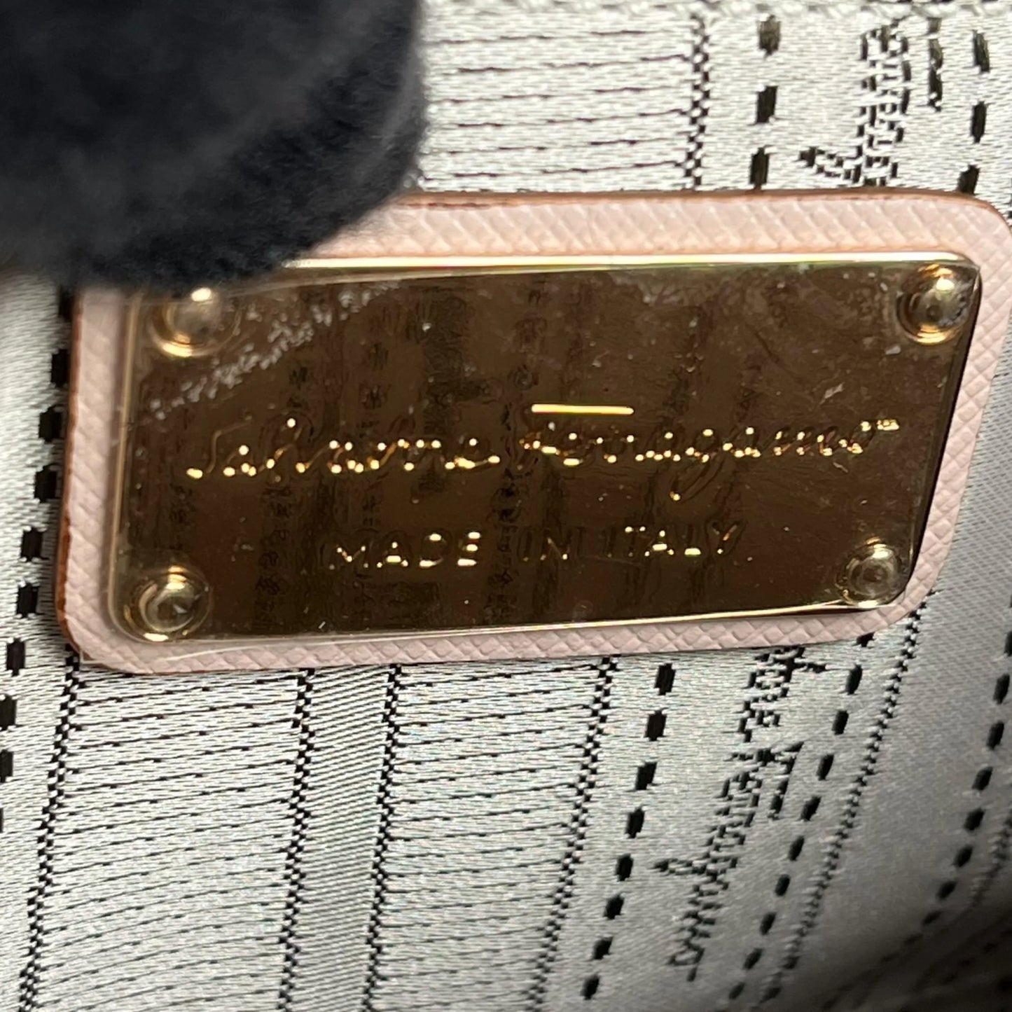 Ferragamo Gancini Hand Bag - Pink