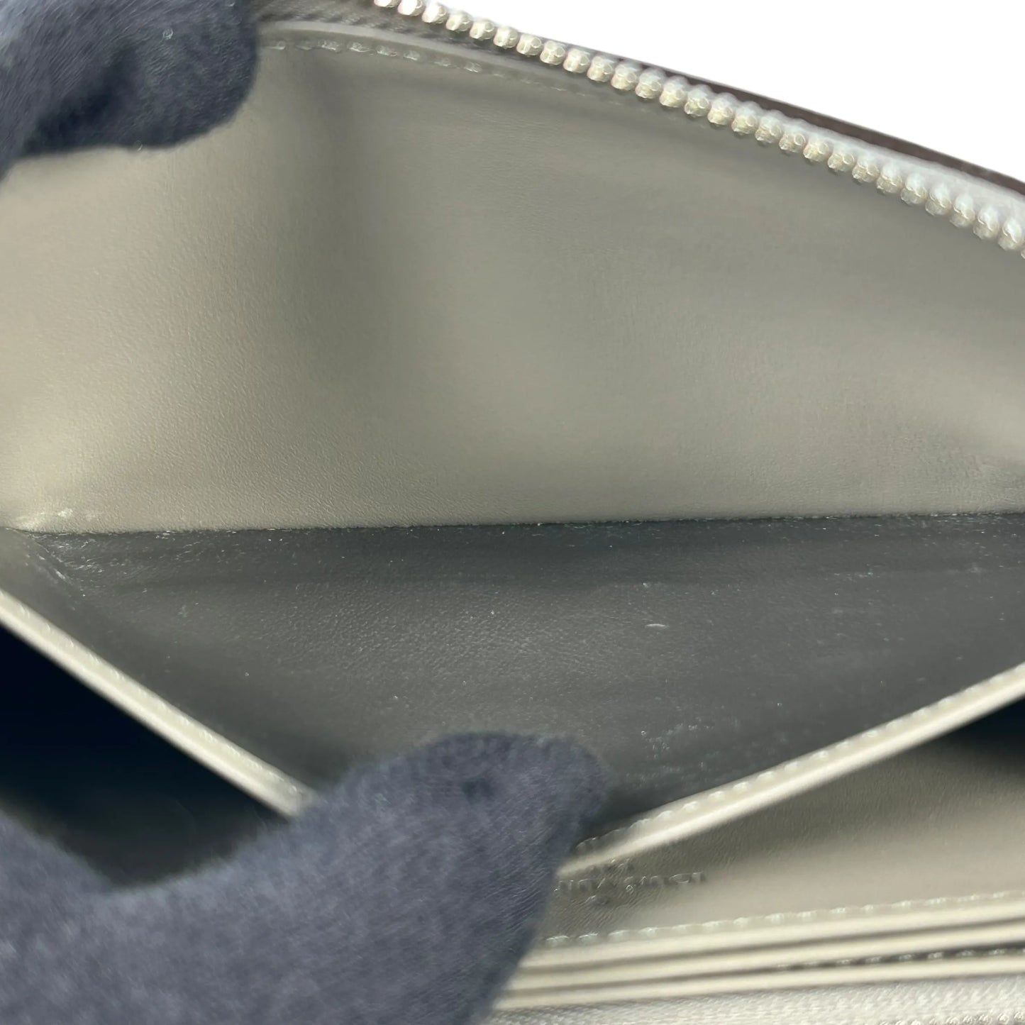 Louis Vuitton Monogram Mahina Long Wallet - Silver