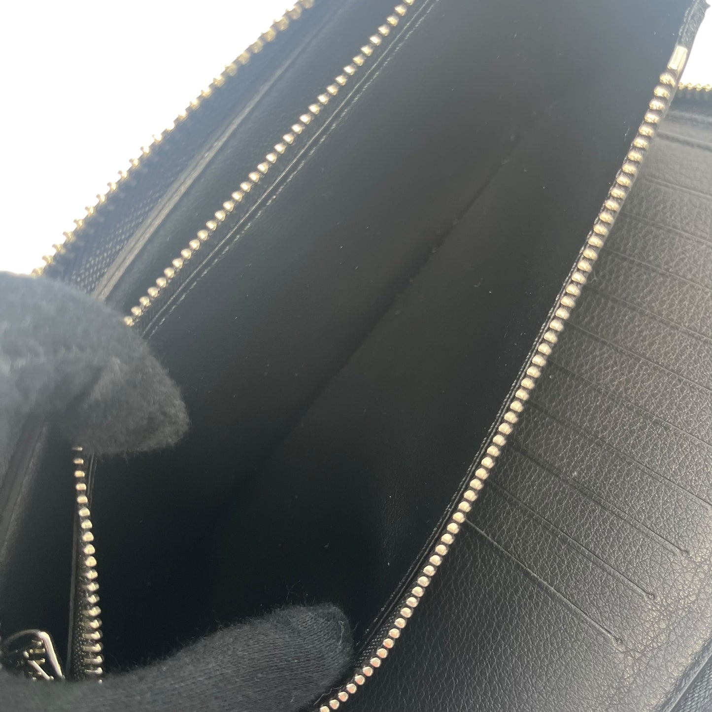 Louis Vuitton Zippy Wallet Vertical