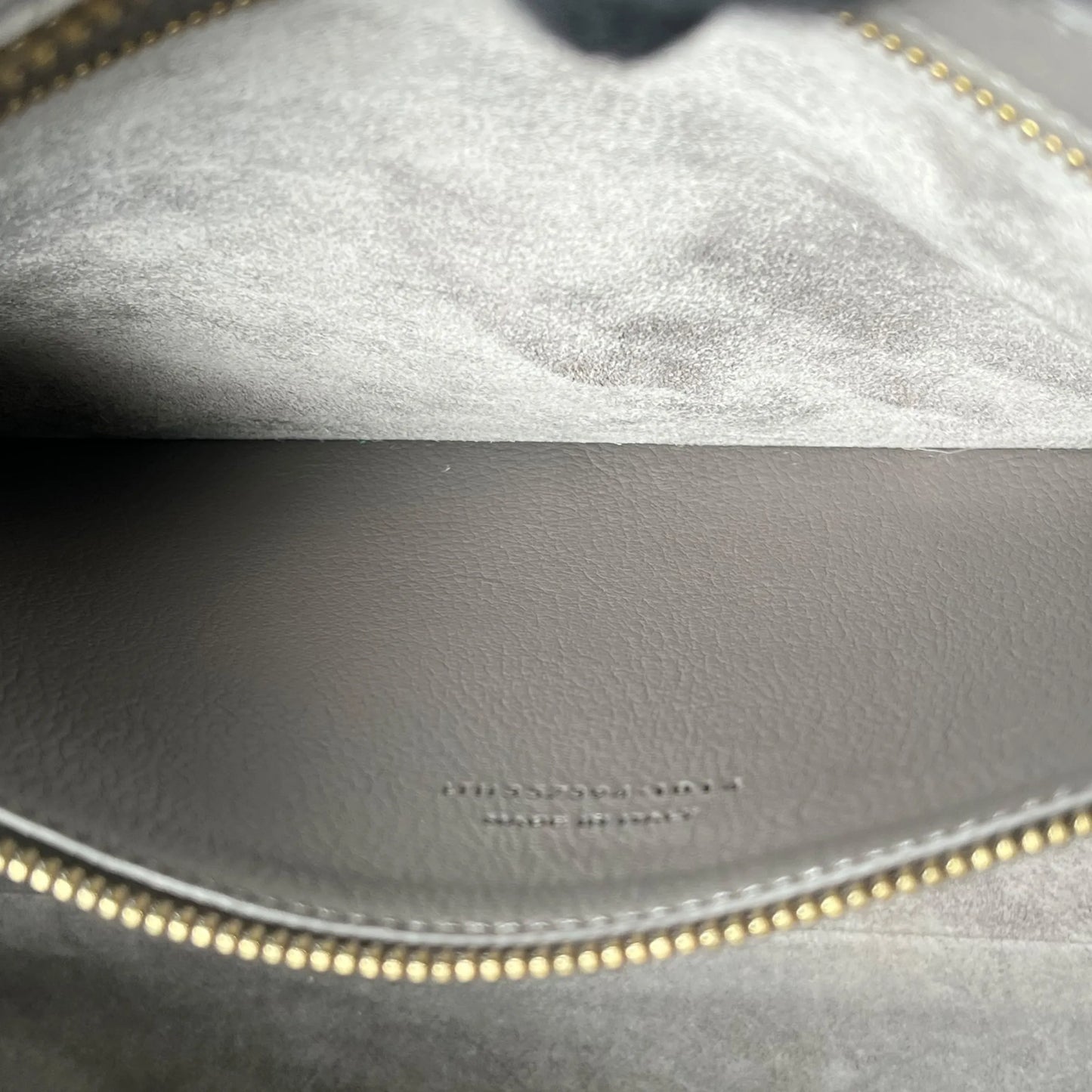 Saint Laurent Cabas Leather Hand Bag - Gray