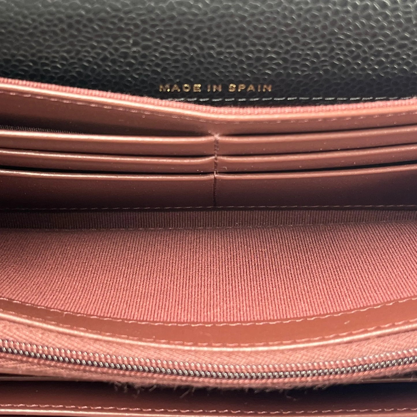CHANEL Materasse Classic Caviarskin - Black