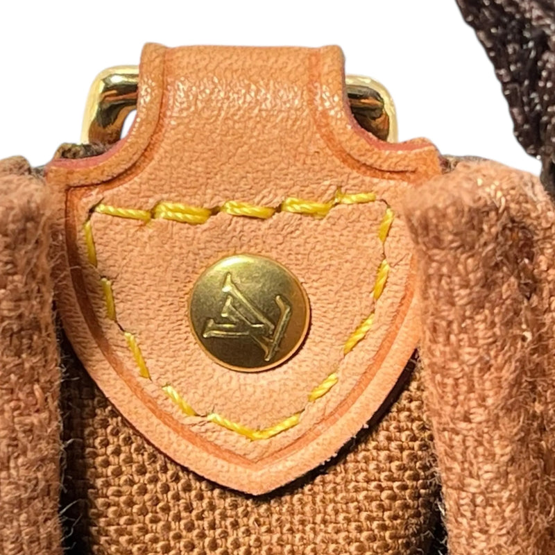 LOUIS VUITTON Eva Clutch Monogram Canvas Shoulder Bag - Brown