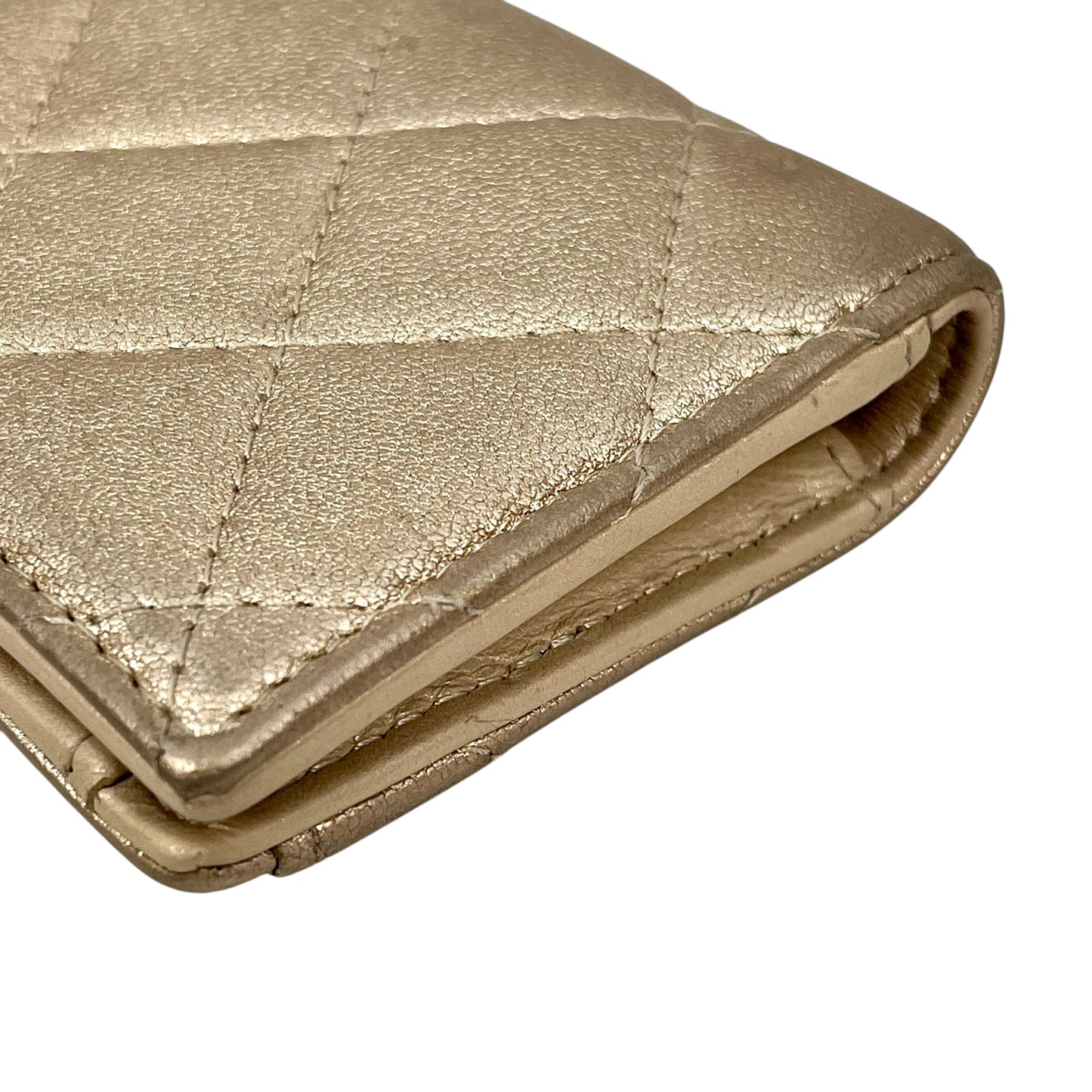 CHANEL Matelasse Caviar Skin Metallic Bi-fold wallet