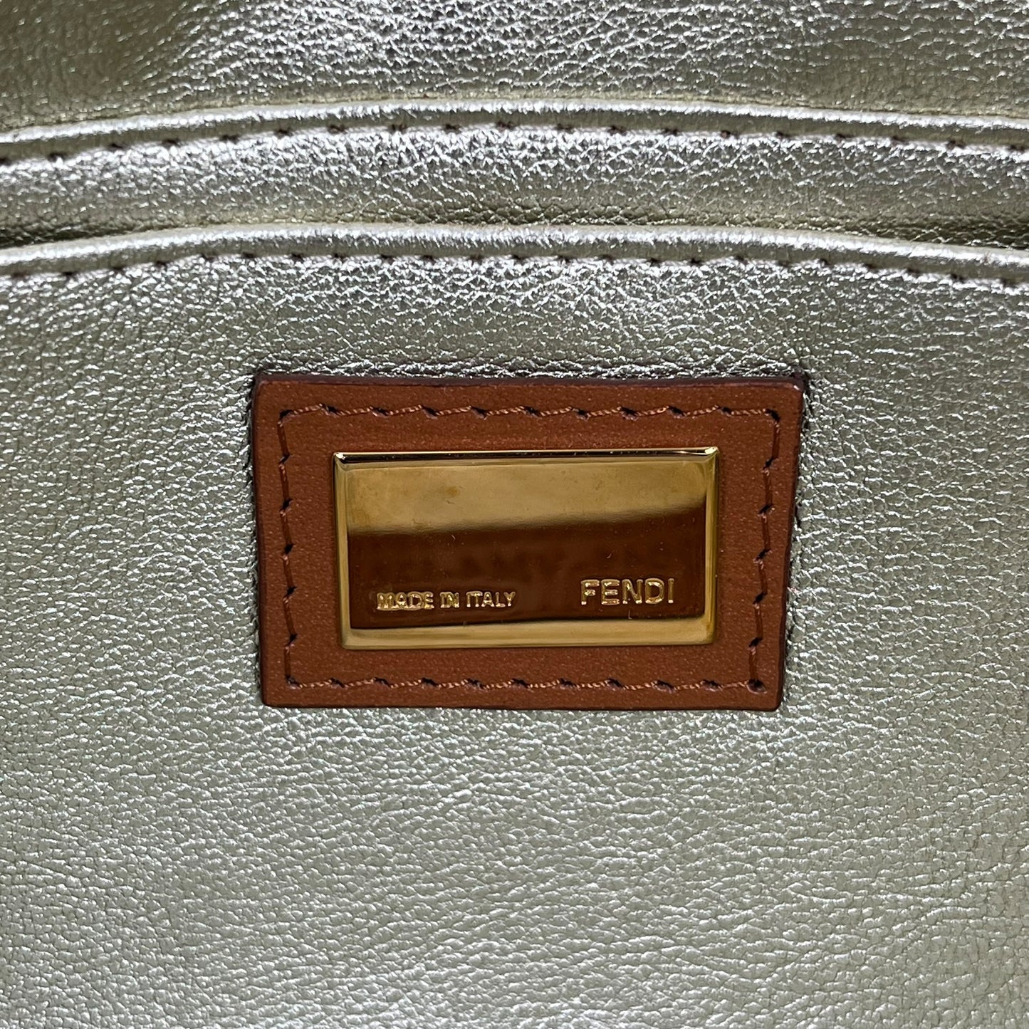 FENDI Covertible Baguette Shoulder Bag - Blue