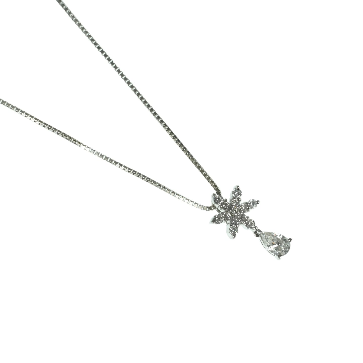 K18 White Gold Diamond Necklace