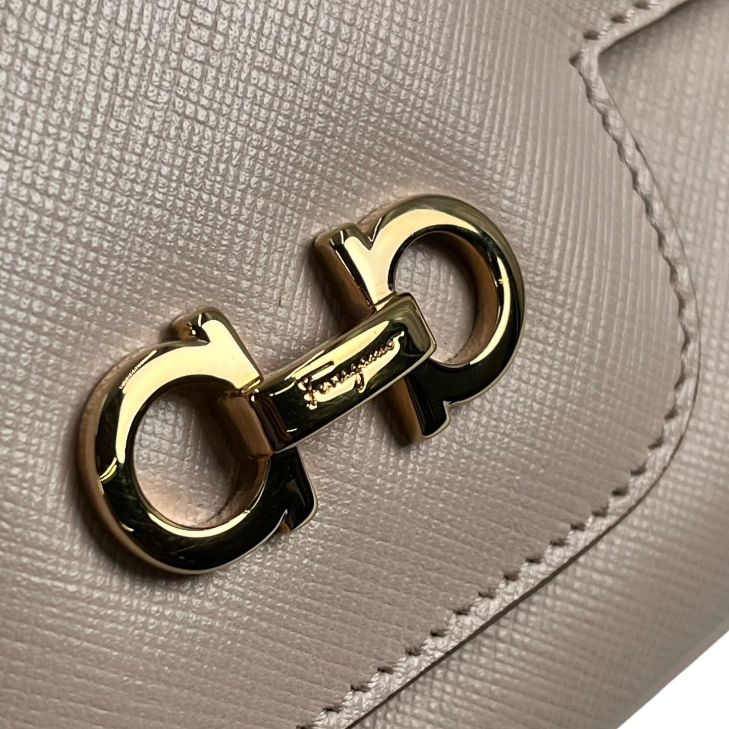 Ferragamo Gancini Hand Bag - Pink
