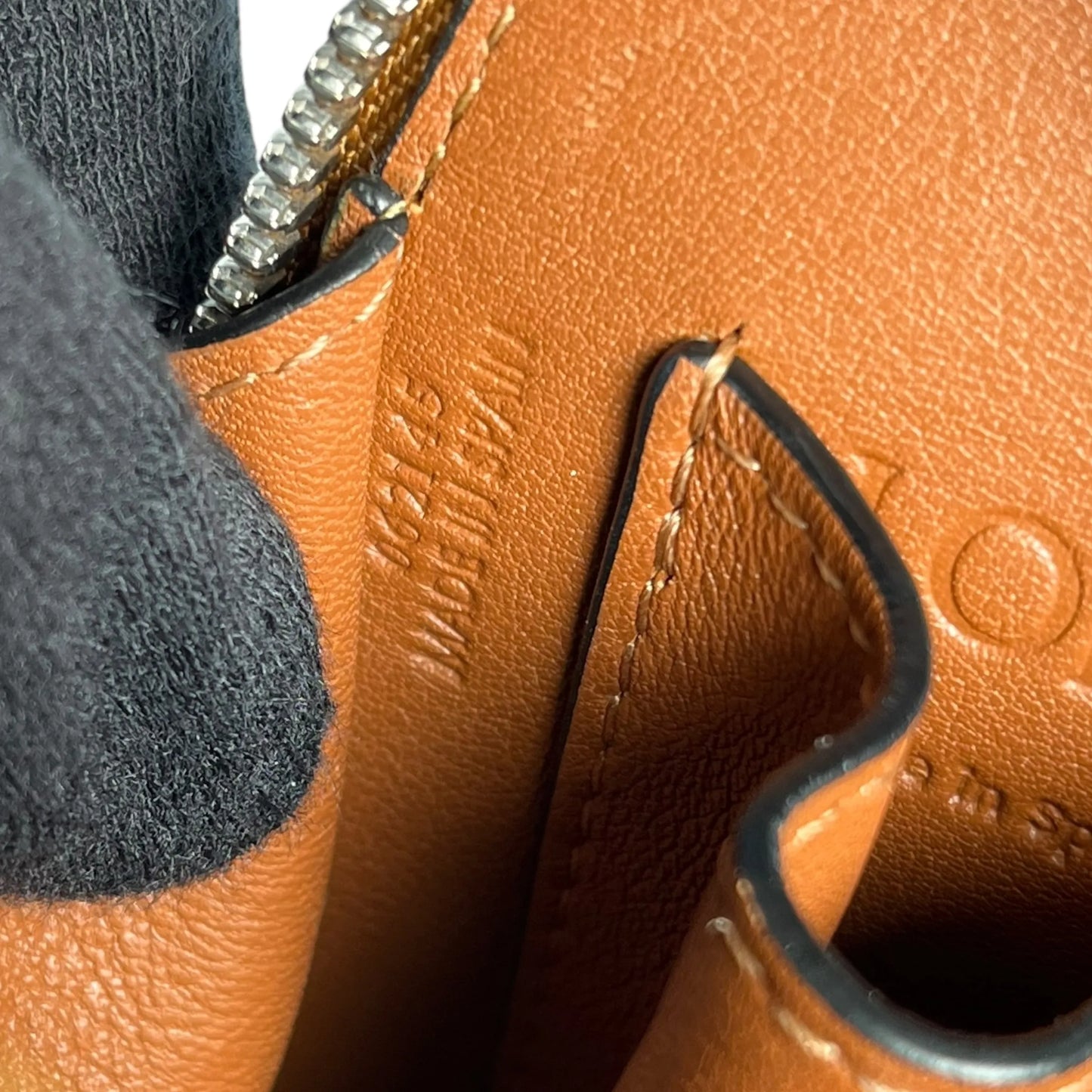 LOEWE Box Shoulder Bag Calfskin - Brown