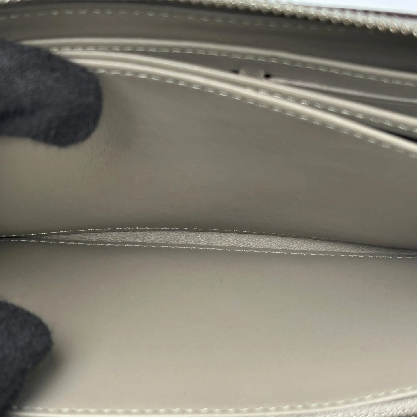 Louis Vuitton Monogram Mahina Long Wallet - Silver