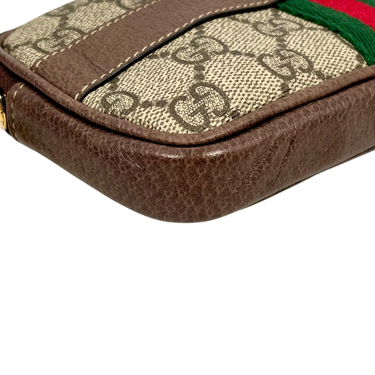 GUCCI GG Supreme Body Bag - Brown