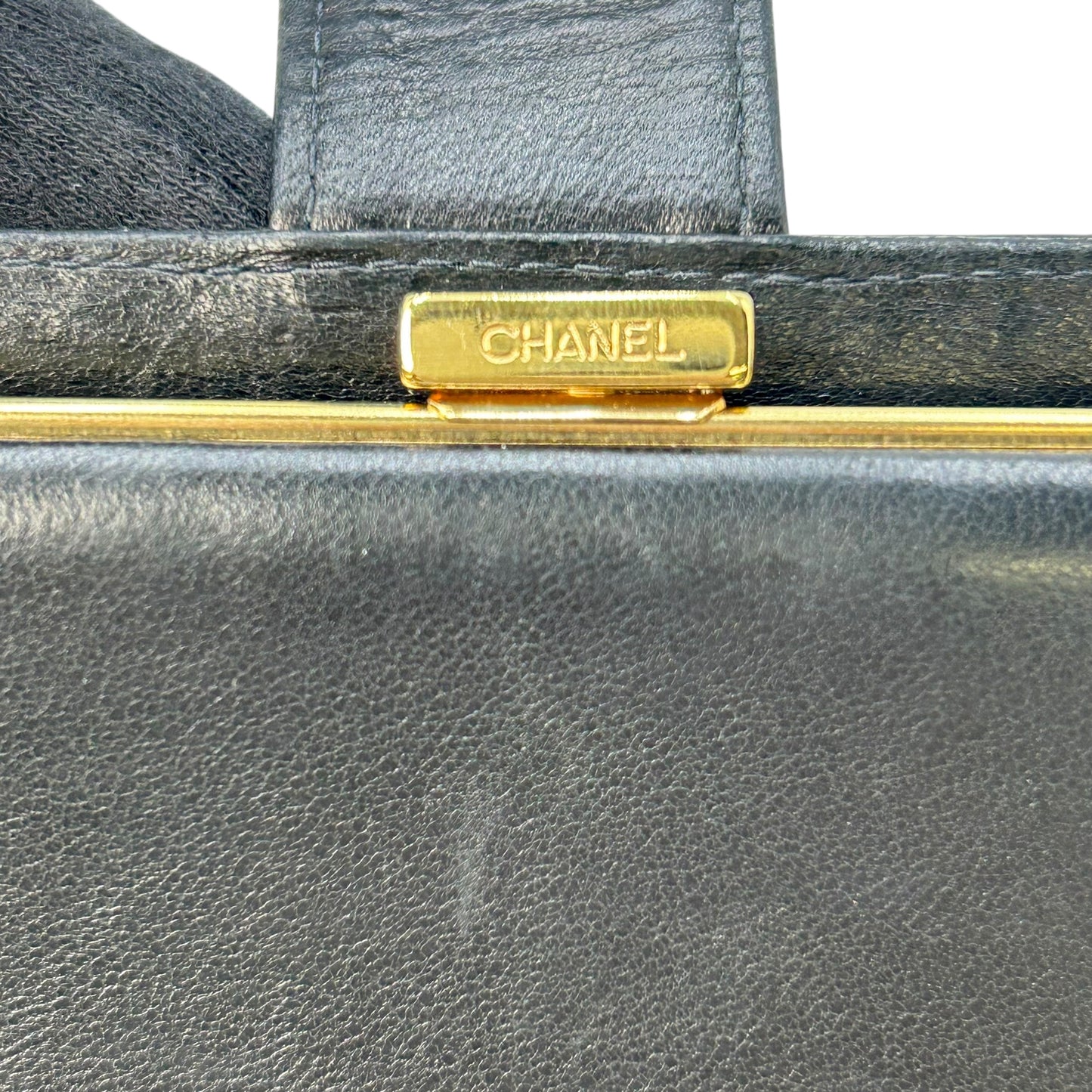 CHANEL Caviar Skin Coco Mark Kiss Lock Long Wallet - Black