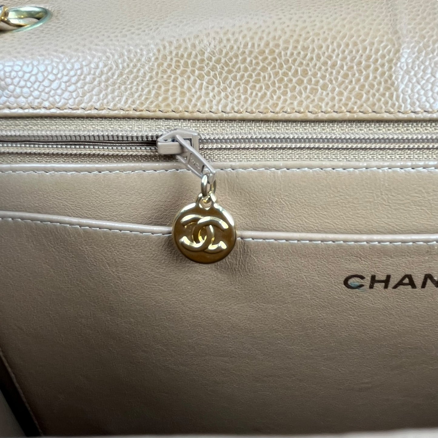 CHANEL Matelasse 30 Caviar Skin Gold Hardware Shoulder Bag - Beige Brown