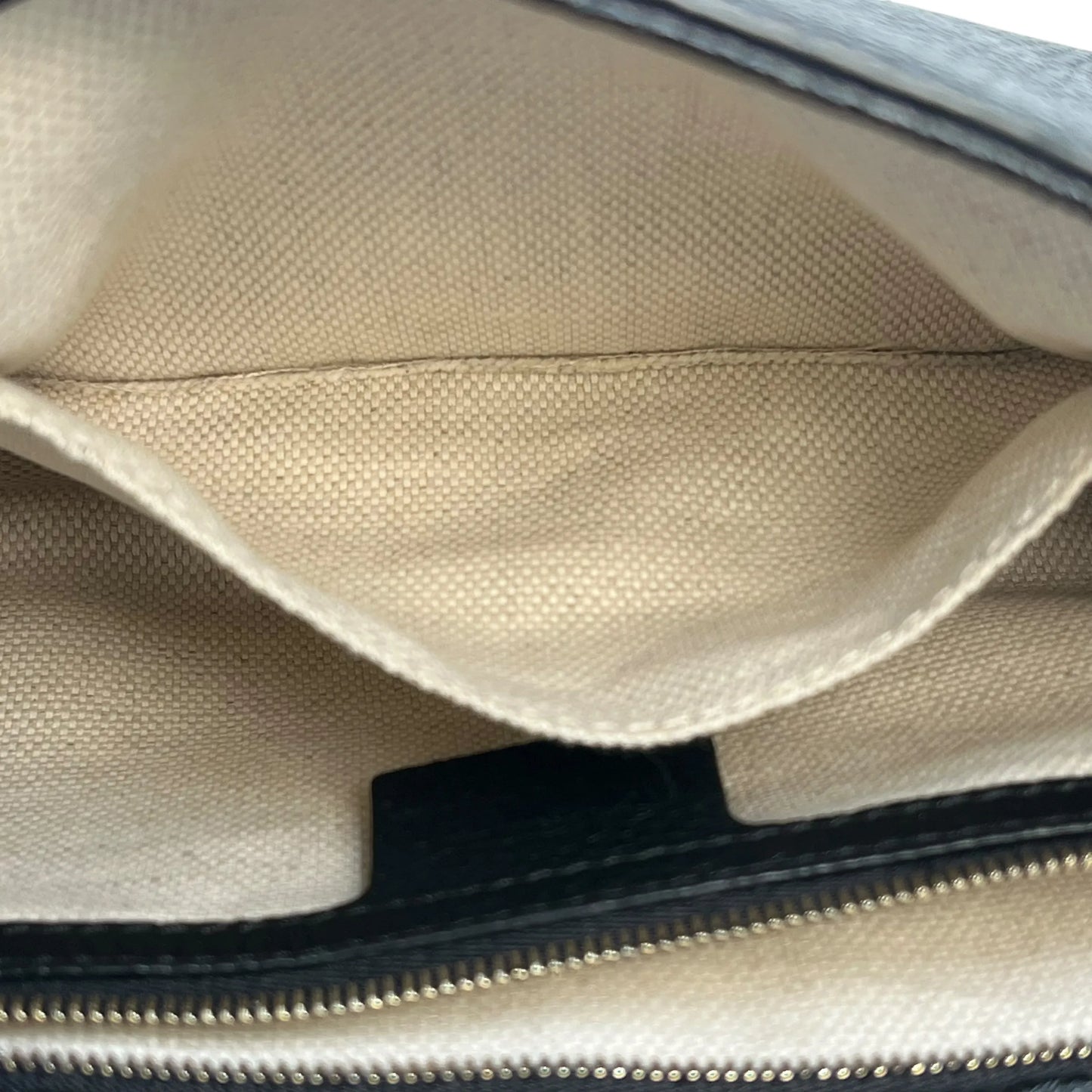 GUCCI Soho Chain Shoulder Bag - Black