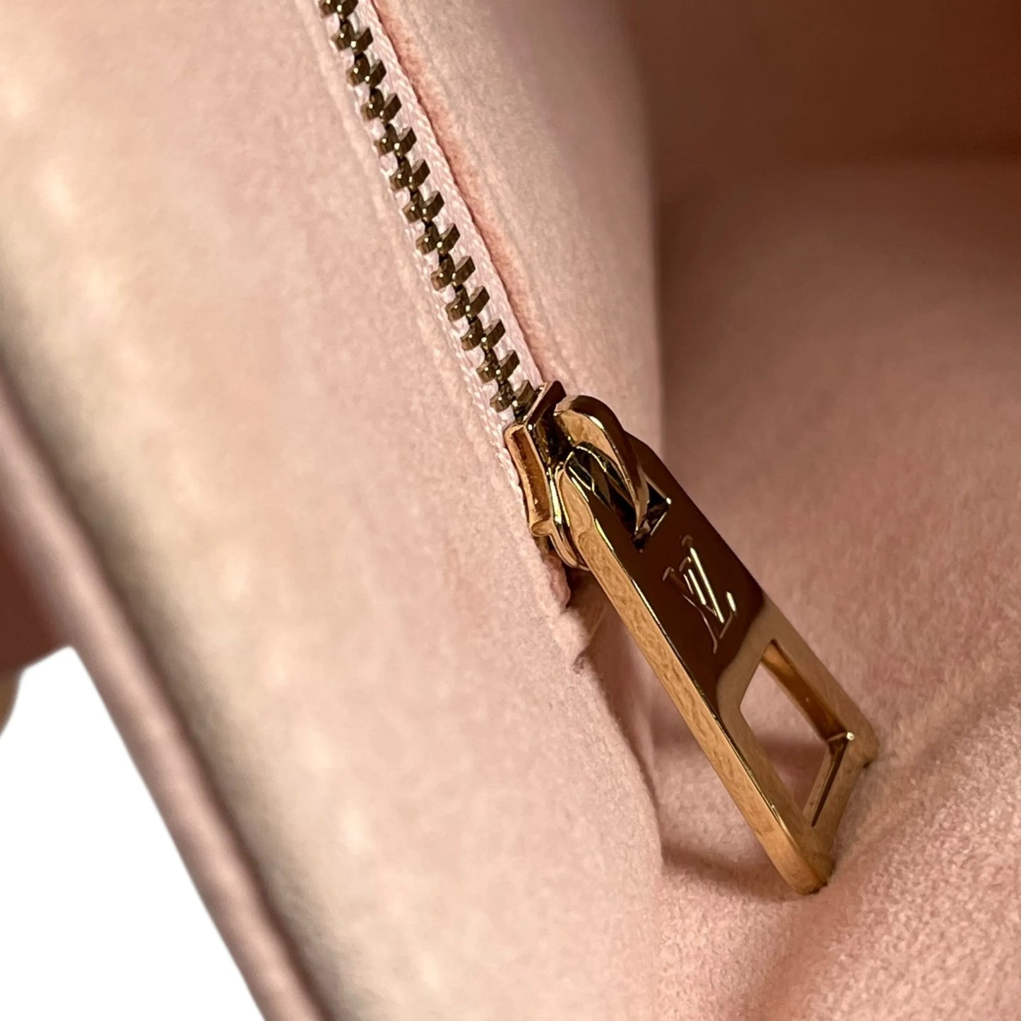 Louis Vuitton On The Go PM Monogram Empreinte - Pink