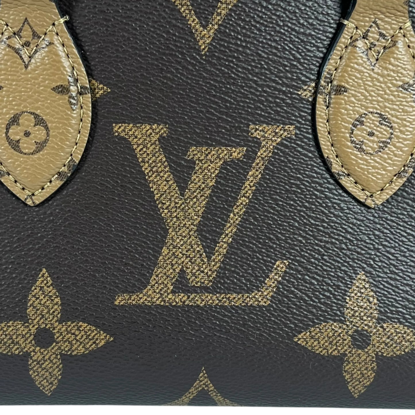 Louis Vuitton Monogram Reverse On The Go EW - Brown