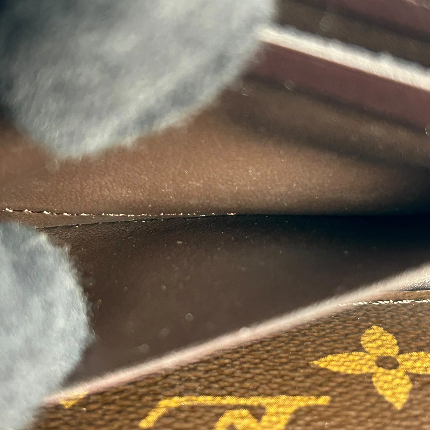LOUIS VUITTON Portefeuille Miroir Bicolor Vernis Long Wallet - Darkbrown × Red