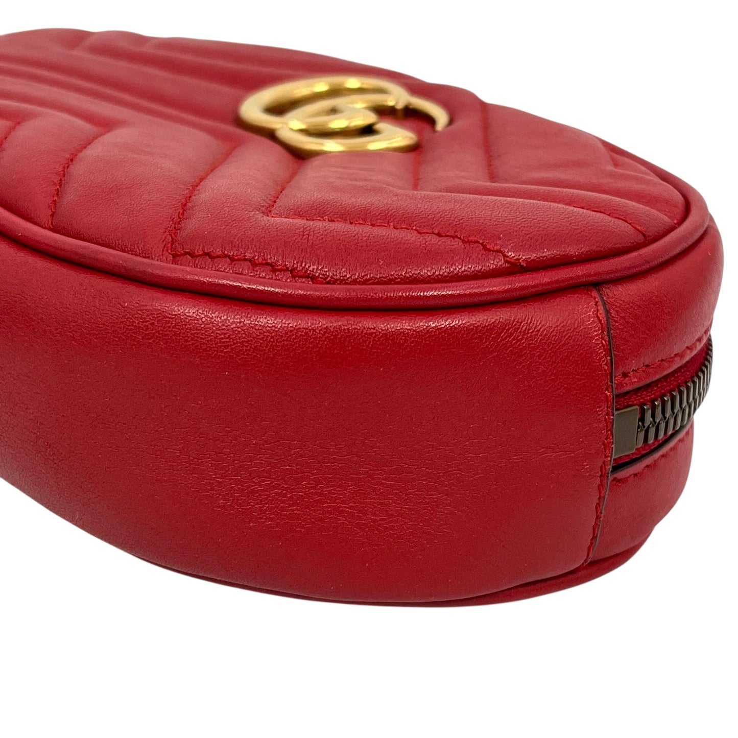 GUCCI GG Marmont Leather Body Bag - Red