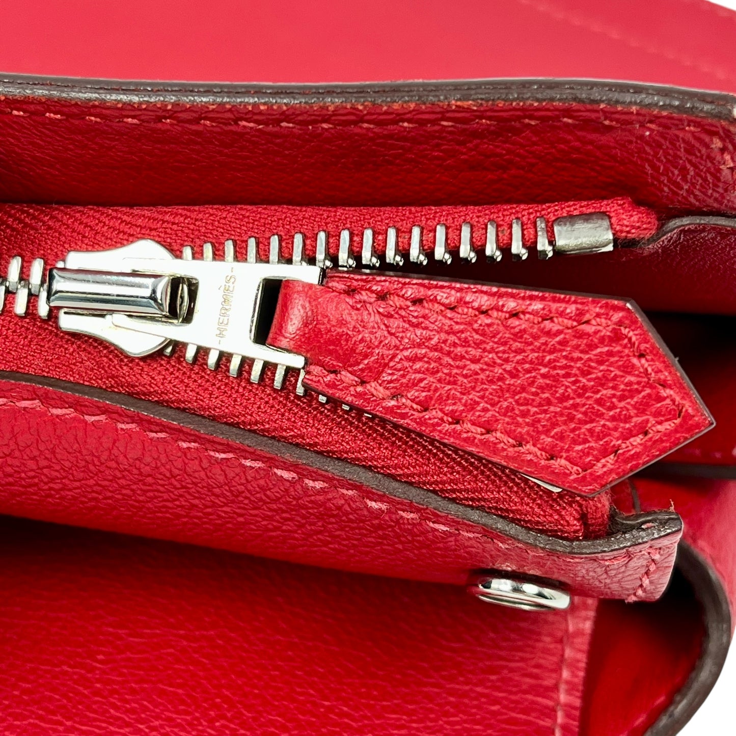 HERMES SacaDos GR24 Rouge Casaque Backpack - Red