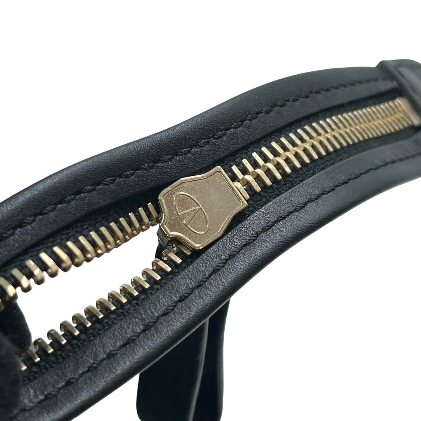 Valentino Garavani Rockstud Hand Bag Shoulder Bag - Black