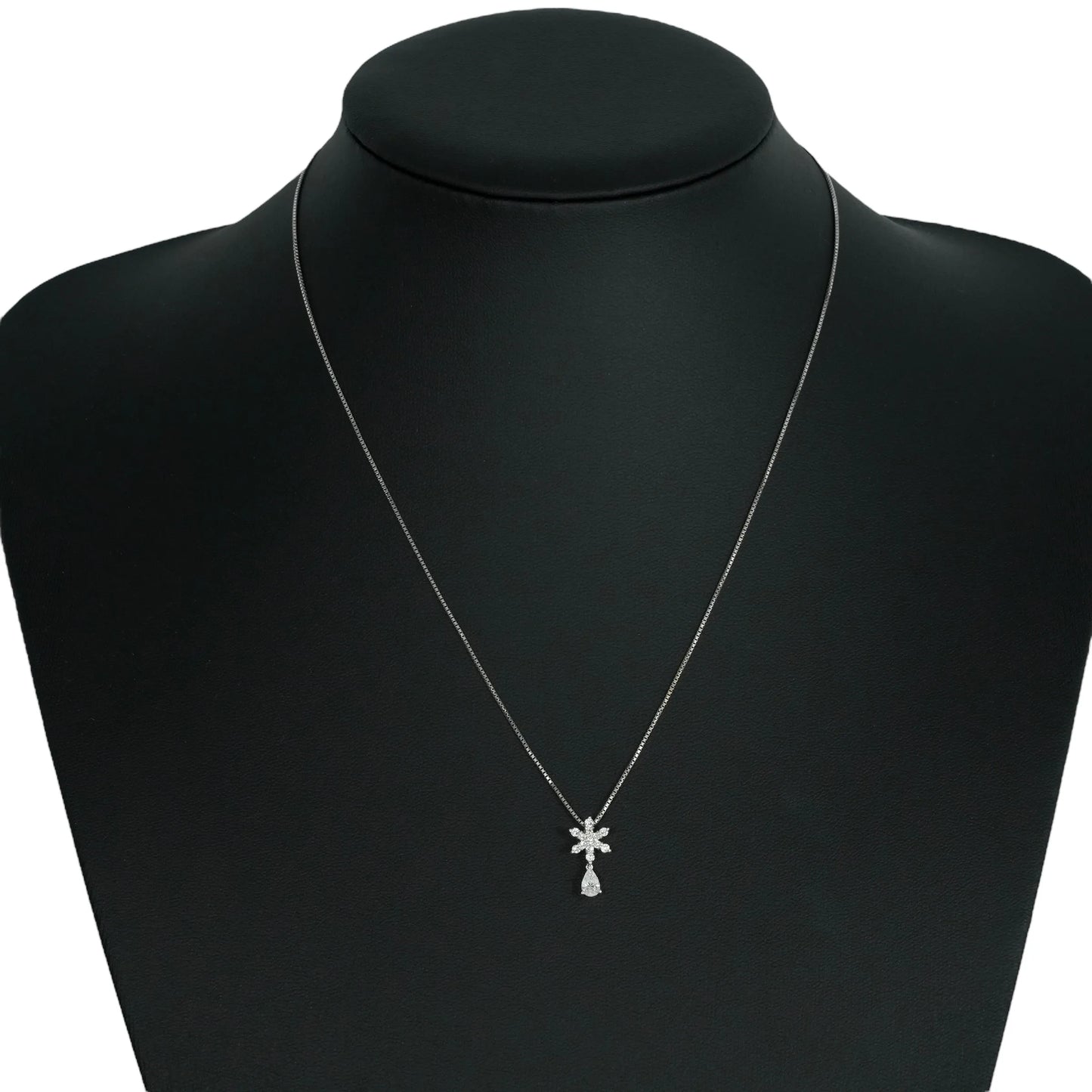 K18 White Gold Diamond Necklace