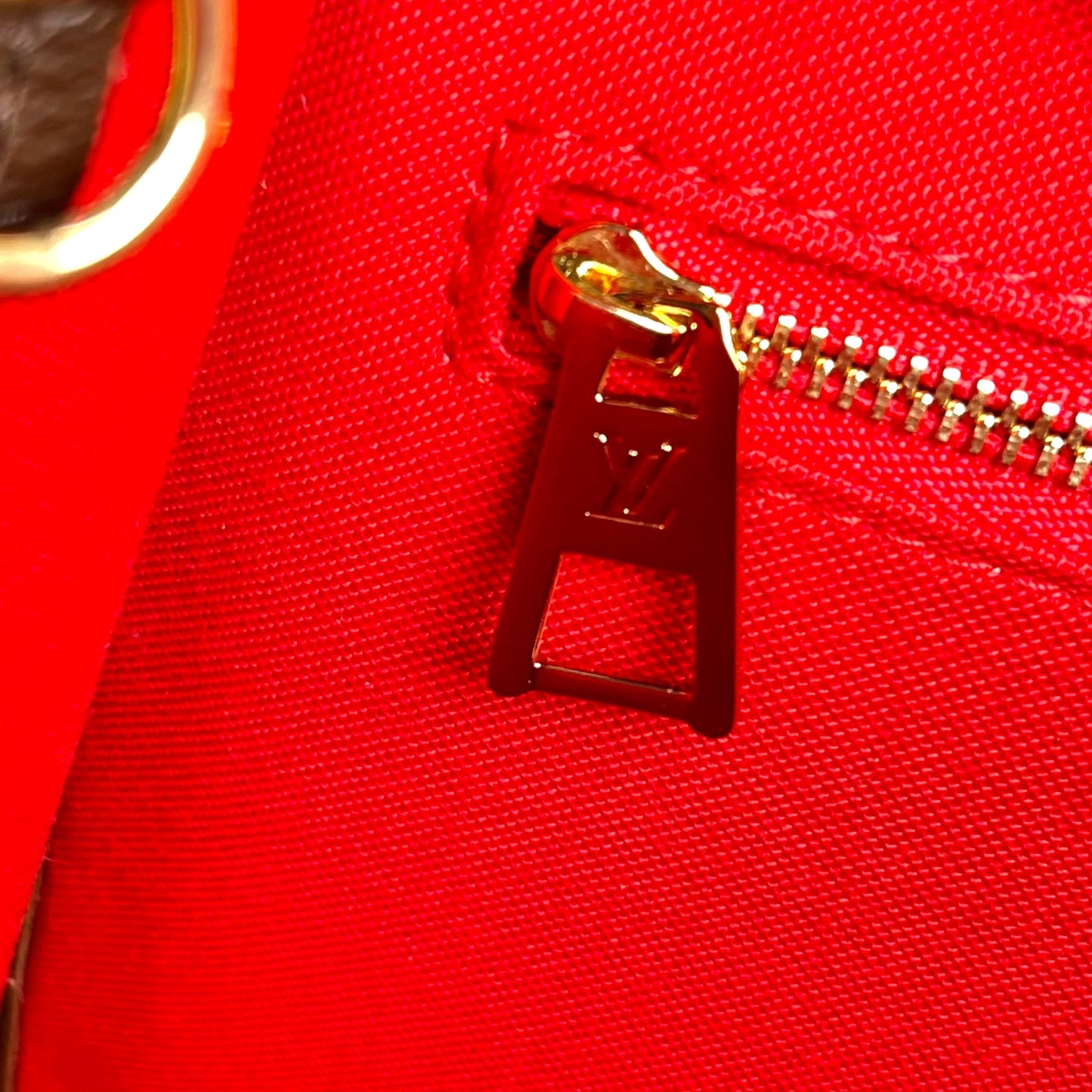 Louis Vuitton Gaint Monogram On The Go PM Hand Bag - Brown - M46373